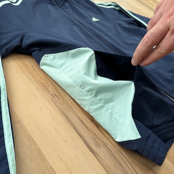 Adidas Women’s Full Zip Windbreaker Jacket No Hood Blue Teal Large - Picture 10 of 16